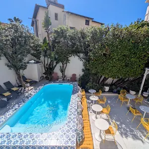 Mademoiselle 4*, Juan-les-Pins France